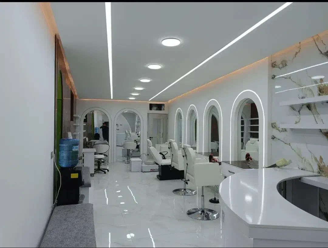 برق کار و برق کشی ساختمان کلی و جزئی|خدمات پیشه و مهارت|بم, |دیوار