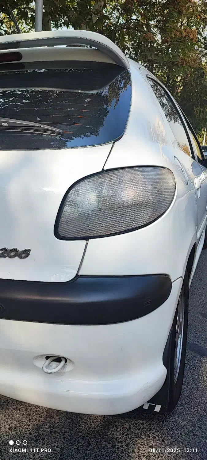 چراغ عقب ۲۰۶ سفید برفی لوسید|قطعات یدکی و لوازم جانبی|تهران, زرکش|دیوار