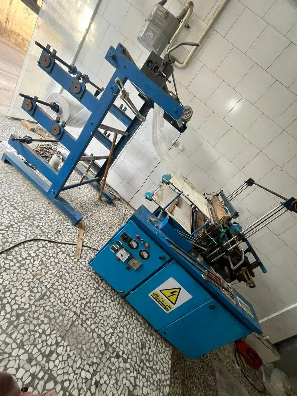 فروش دستگاه دوخت و برش انواع نایلون|ماشینآلات صنعتی|ساری, |دیوار