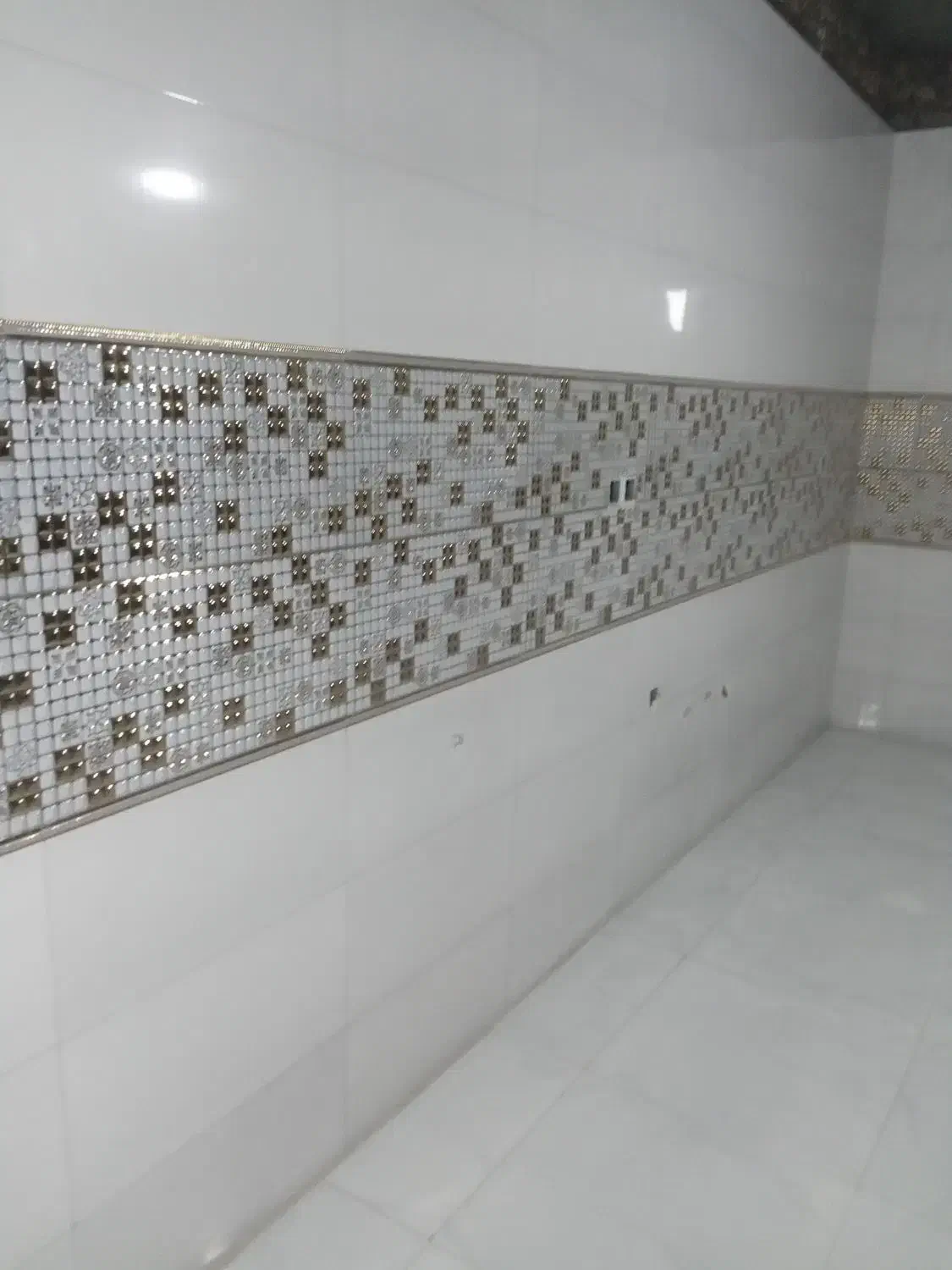 کاشی و سرامیک کاری|خدمات پیشه و مهارت|زابل, |دیوار