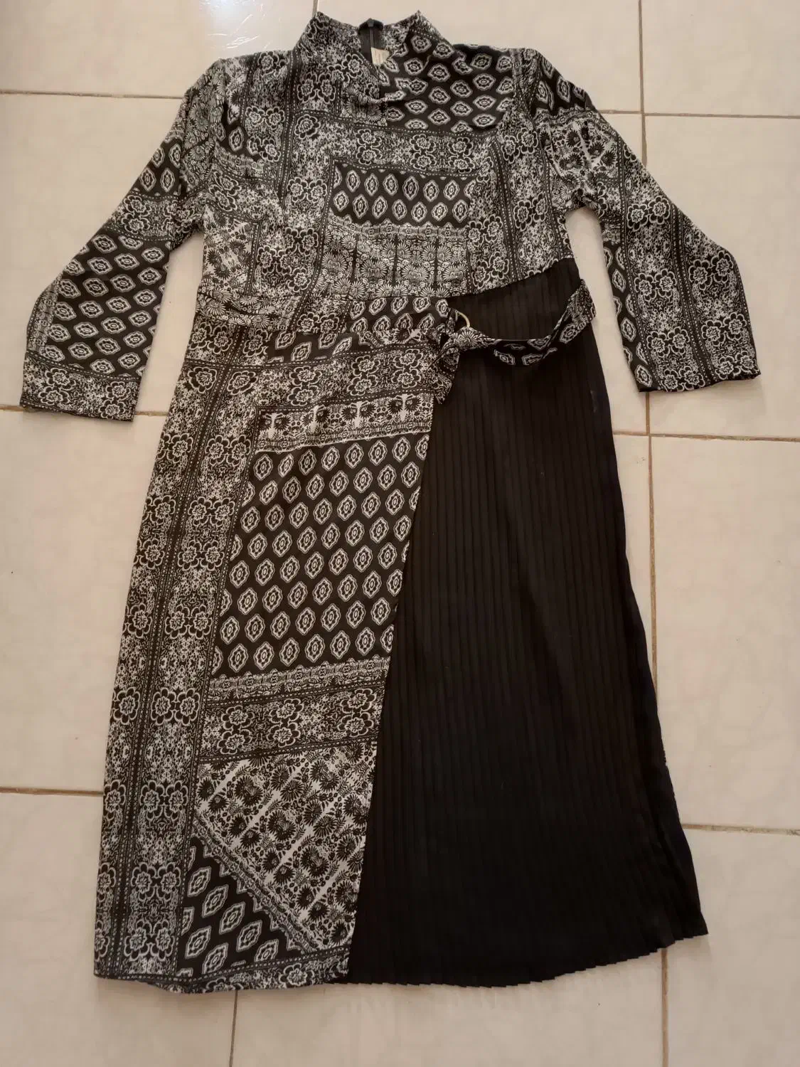 پیراهن و لباس|لباس|همدان, |دیوار