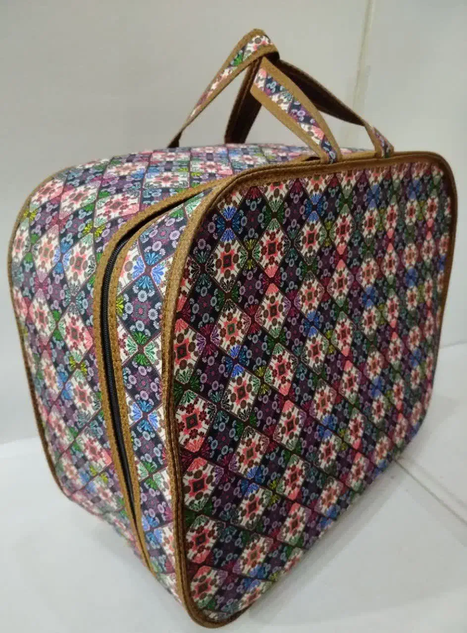 باکس پتو ولباس و...|کیف، کفش، کمربند|قشم, |دیوار