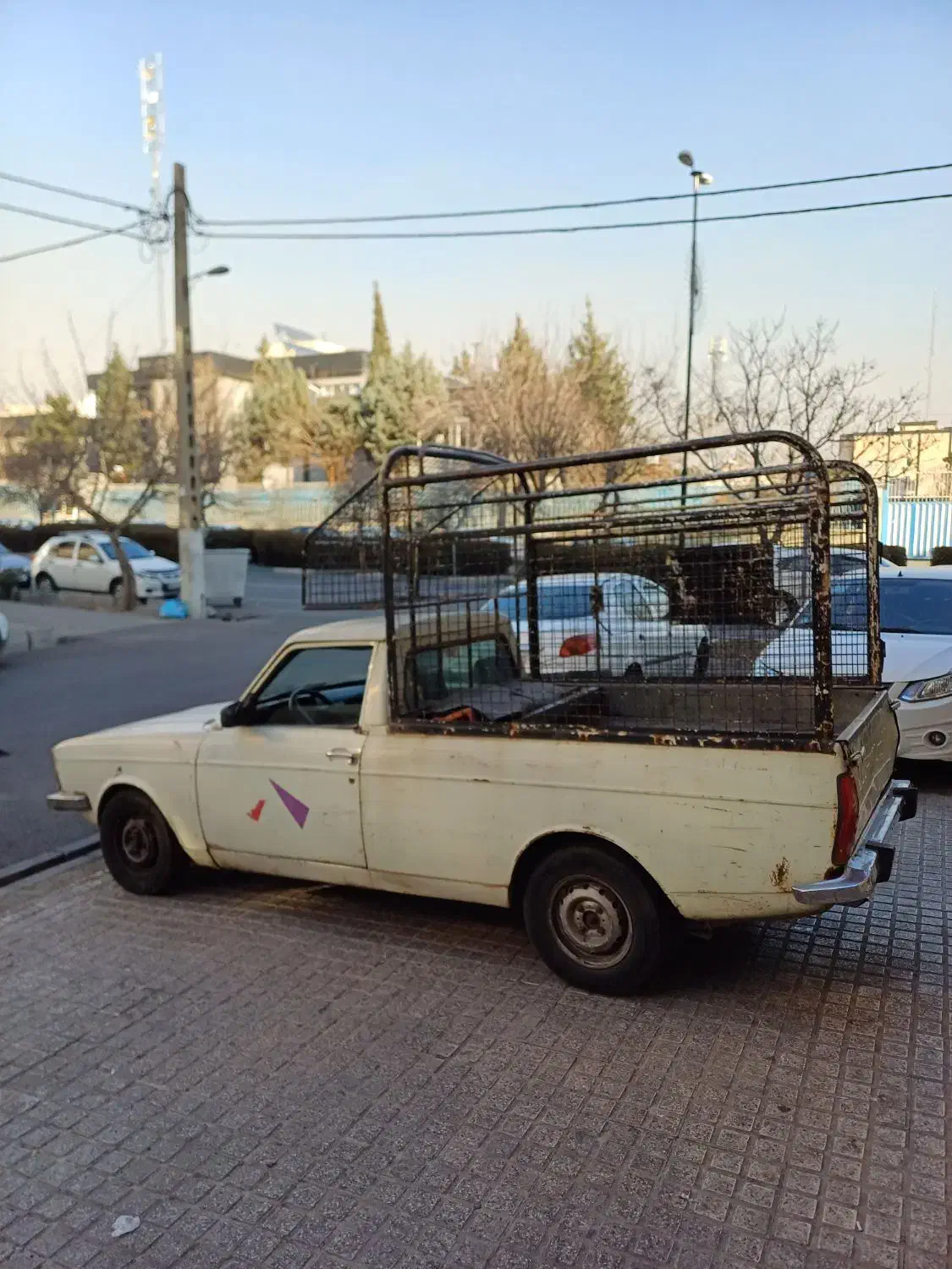 وانت مدل ۱۳۸۳ انژکتور|خودرو سواری و وانت|تهران, شیوا|دیوار