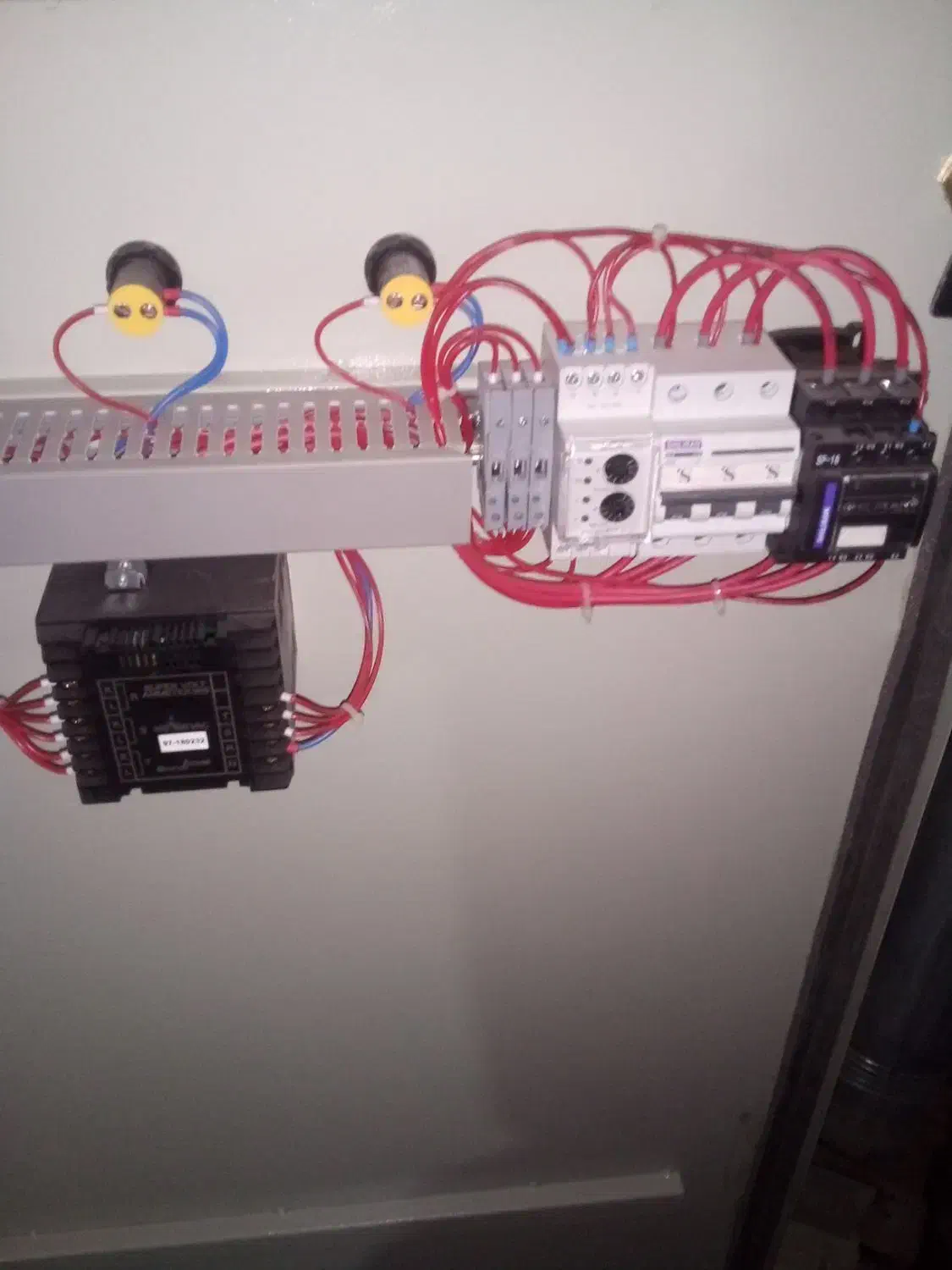 تابلو دیجیتال|مودم و تجهیزات شبکه|ابهر, |دیوار