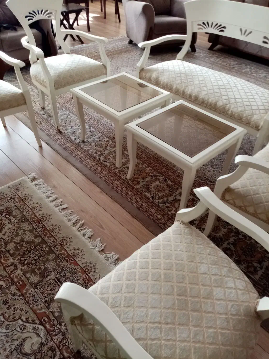 مبل 7 نفره با میز وسط ودو میز عسلی|مبلمان خانگی و میز عسلی|تهران, دهکده المپیک|دیوار