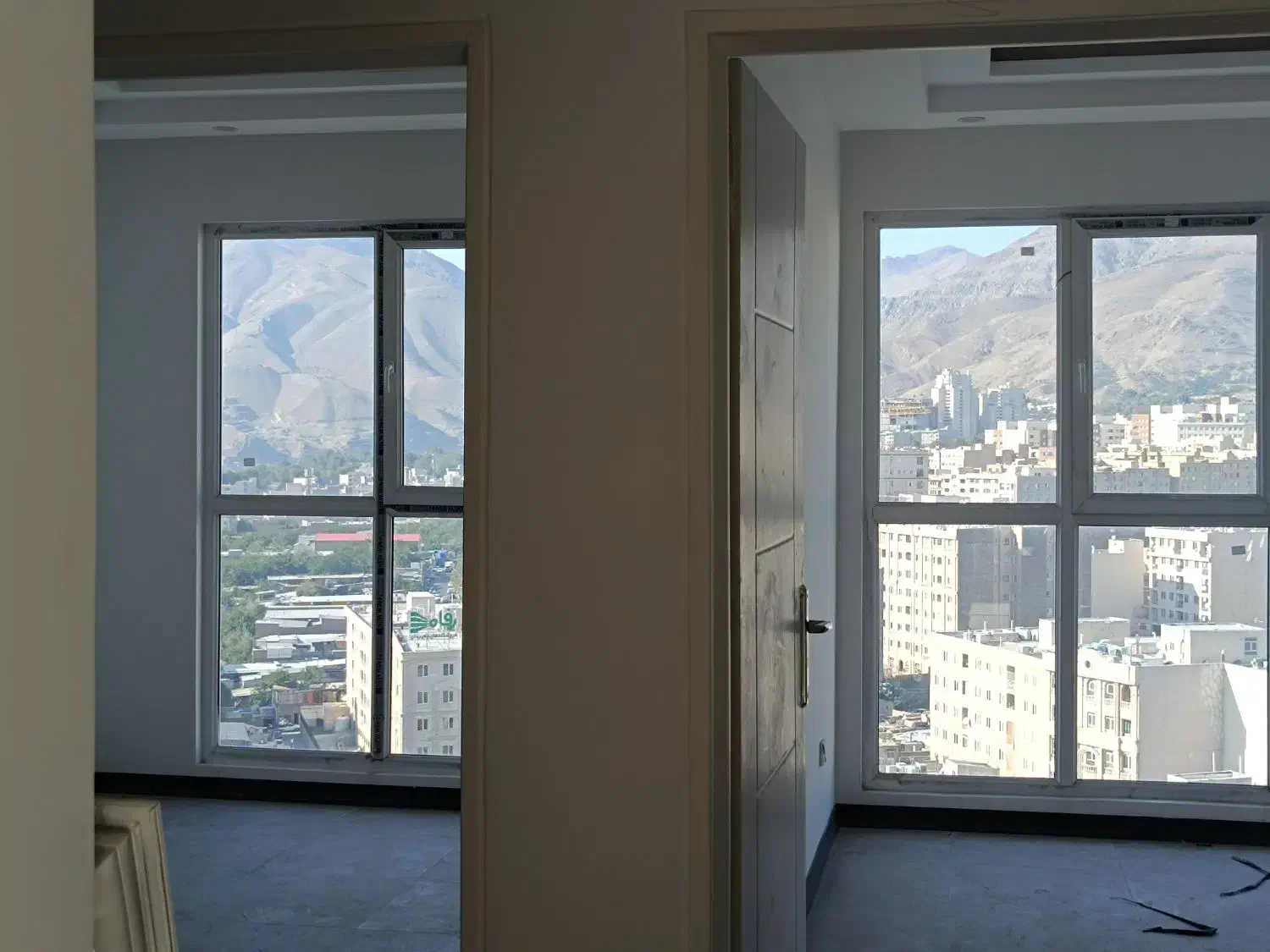 آپارتمان ۱۰۲ متر،ویو ابدی بدون مشرف،باشگاه،برج رزت