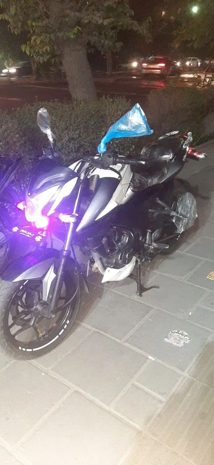 ns200مدل۹۸|موتورسیکلت|تهران, نبی اکرم|دیوار