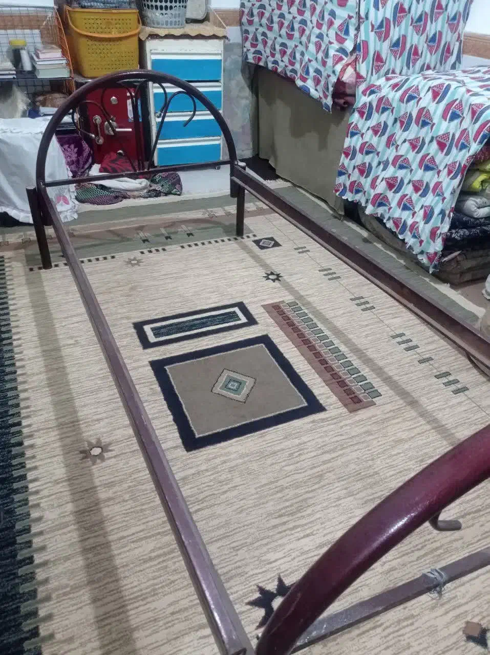 تخت و تشک سالم|تخت و سرویس خواب|زرند, |دیوار