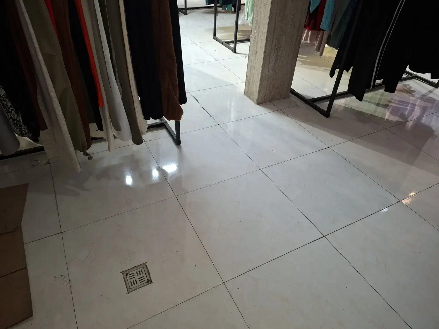 اجاره ی یک باب مغازه ی دو دهنه با متراژ ۷۸ متر|اجارهٔ مغازه و غرفه|ارومیه, |دیوار