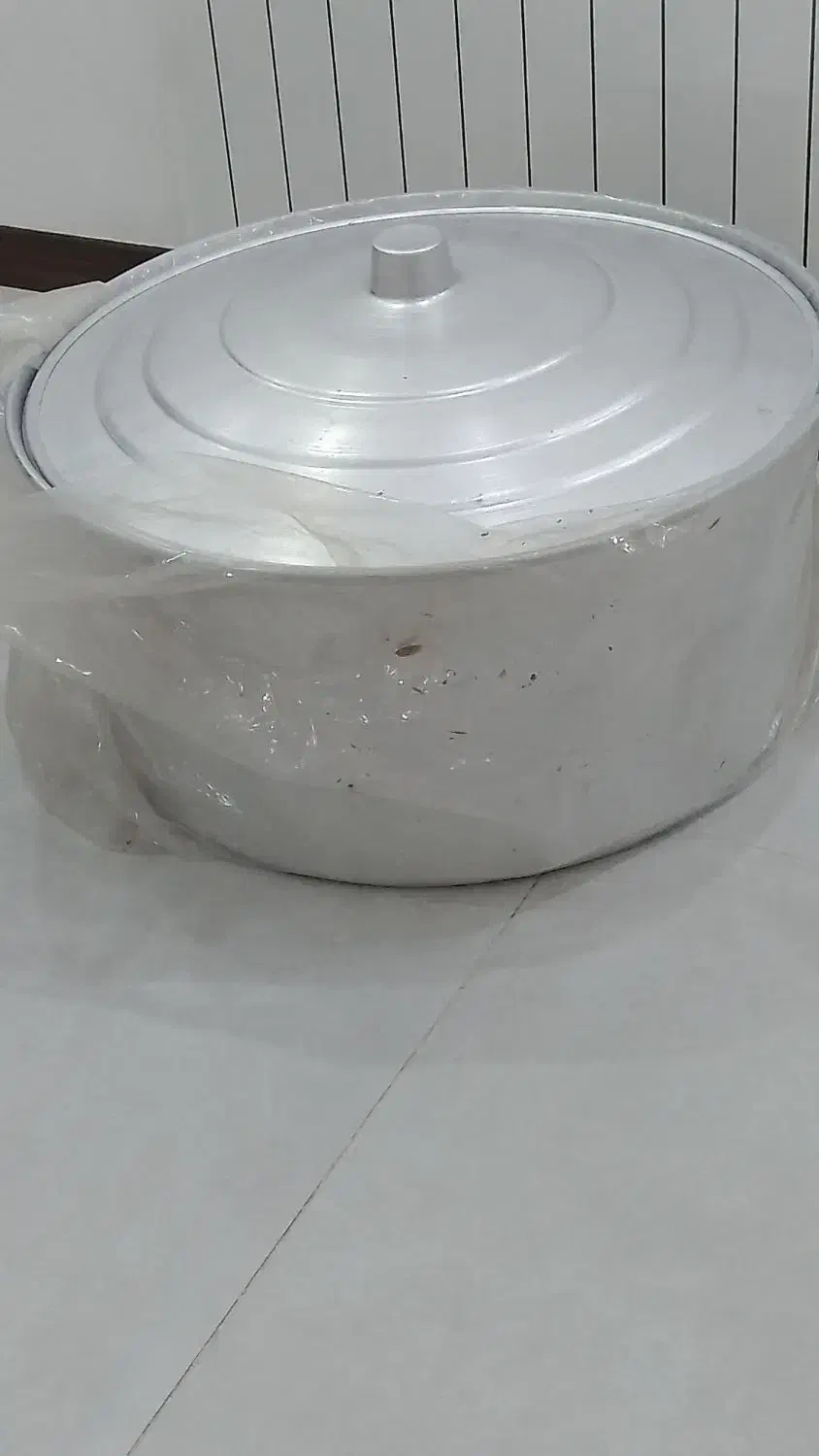 قابلمه بزرگ|ظروف پخت‌وپز|بابل, |دیوار