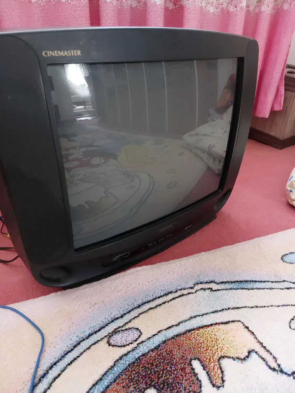 تلویزیون ۲۱اینچ|تلویزیون و پروژکتور|زنجان, |دیوار