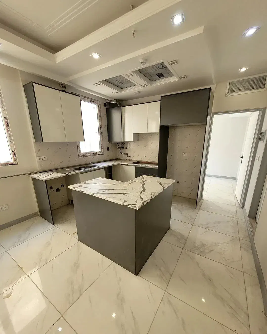 ۴۳متر آکواریوم نور / خوش نقشه سالن مربع / جیحون|فروش آپارتمان|تهران, جیحون|دیوار