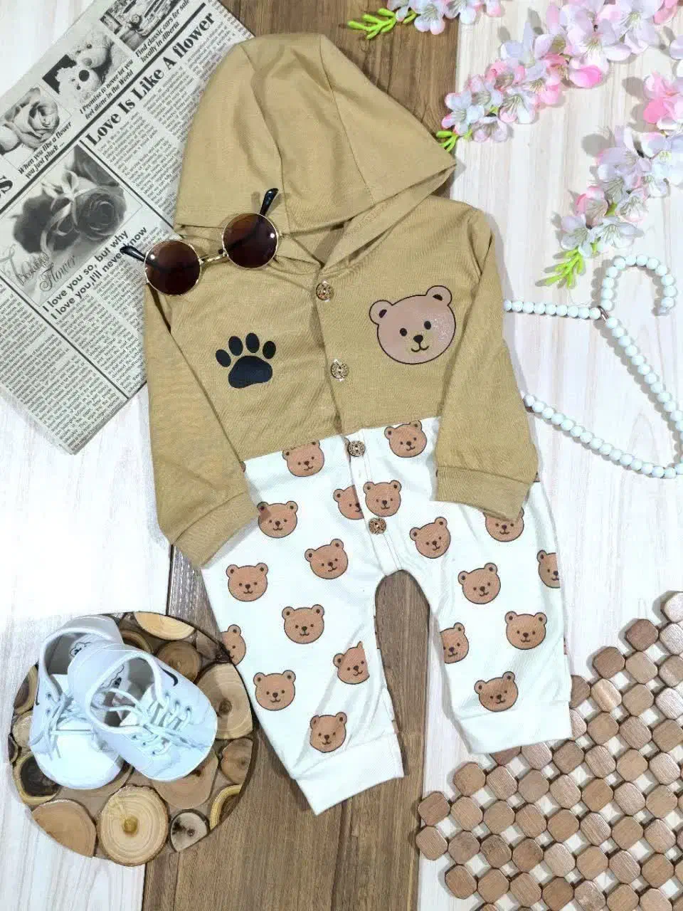 لباس بچه گانه|لباس|بروجن, |دیوار