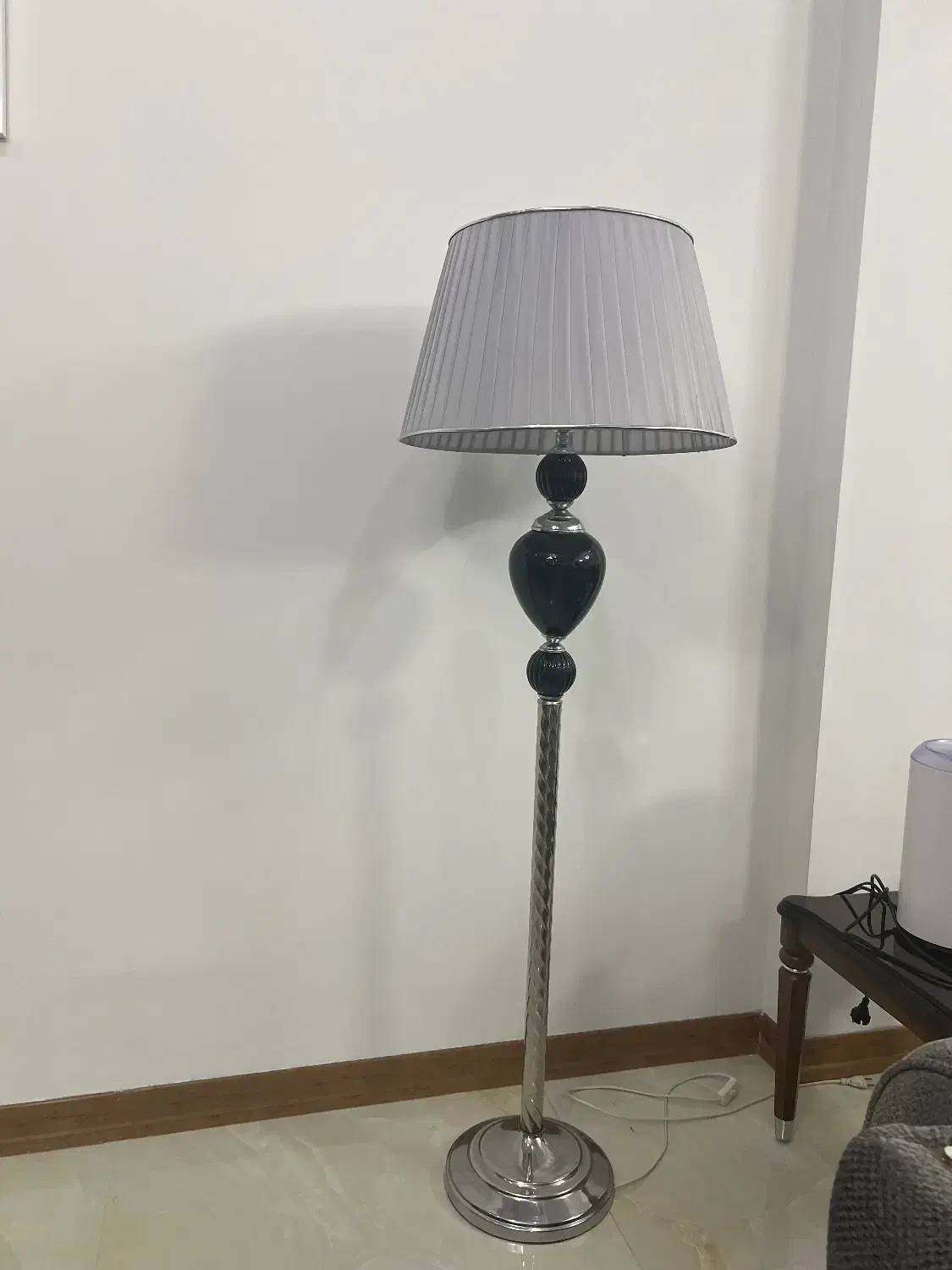 آباژور ایستاده|چراغ خواب و آباژور|اراک, |دیوار