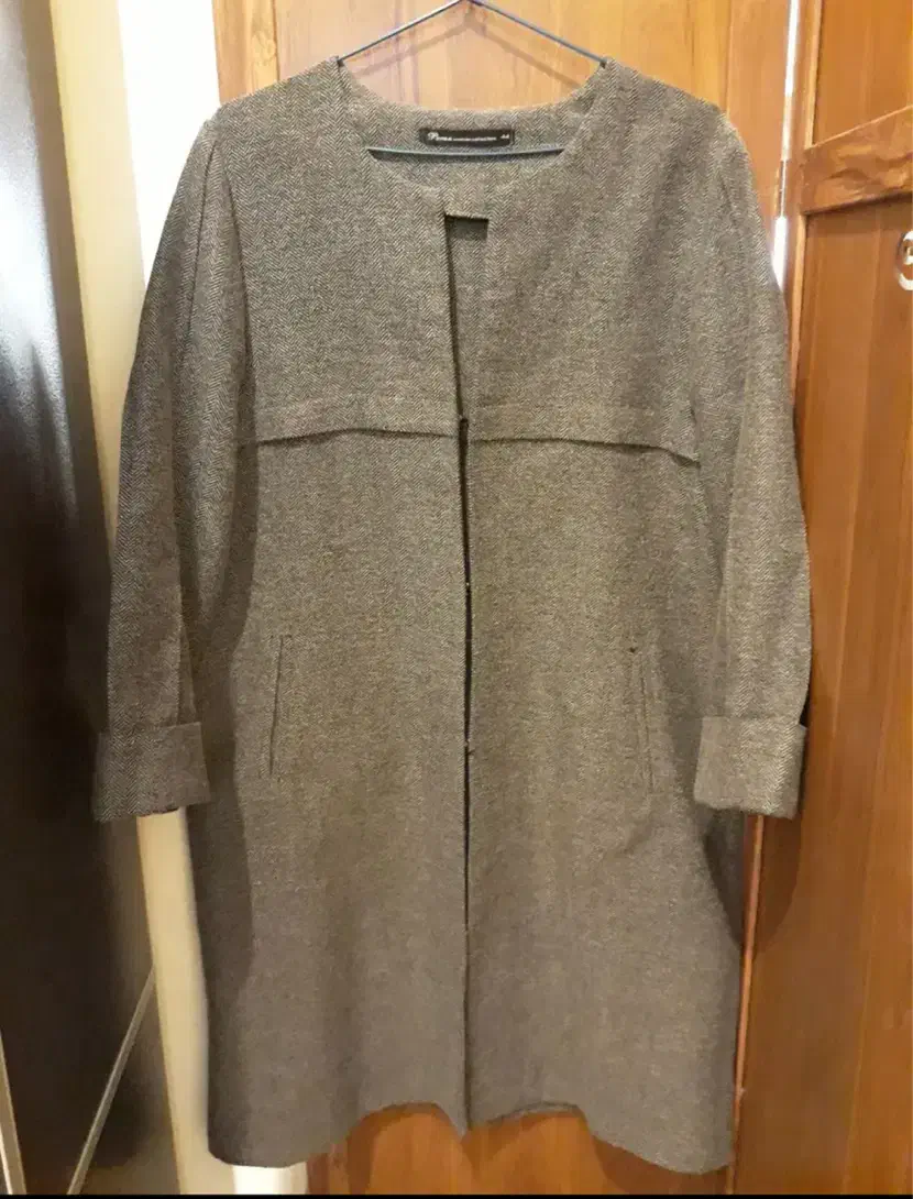 پالتو و شلوار طوسی دونه اخر|لباس|یزد, |دیوار