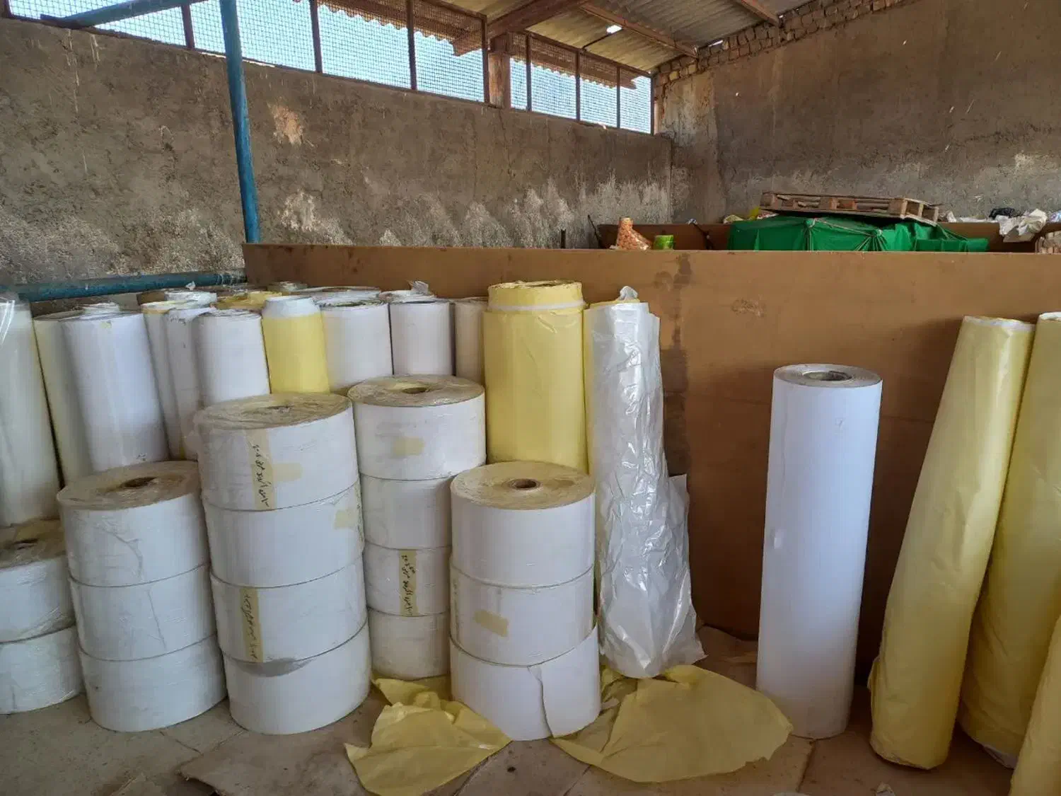 کاغذ باطله لیبل وچسبی ودلستری|عمدهفروشی|تهران, آذری|دیوار