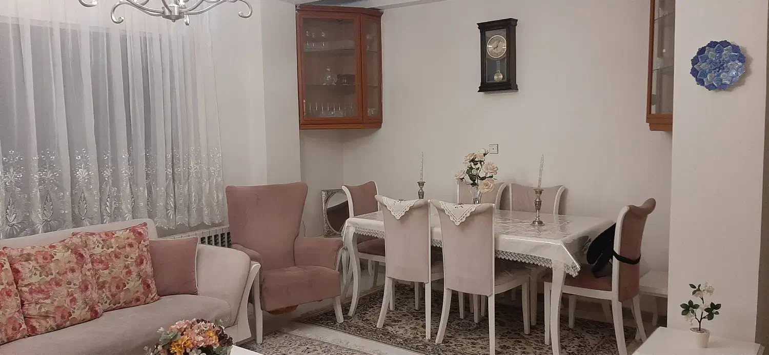 اپارتمان ۱۰۰متری ،۲خواب ،فازدوم شهرک محلاتی