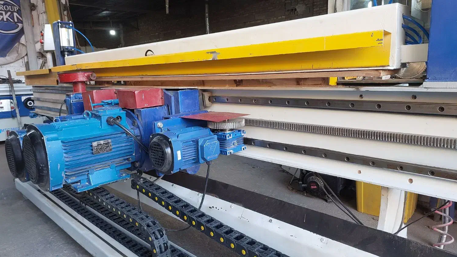 دورکن و قاب لبه کن یا کابل زن|ماشینآلات صنعتی|تبریز, |دیوار