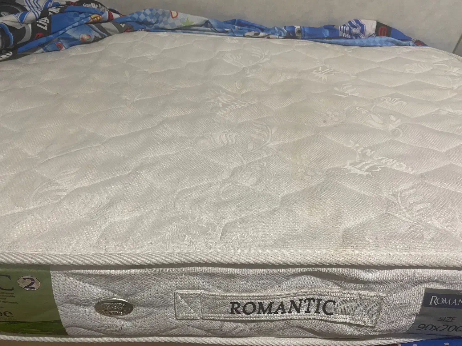 تشک تک نفره رمانتیک|تشک تختخواب|لاهیجان, لیالستان|دیوار