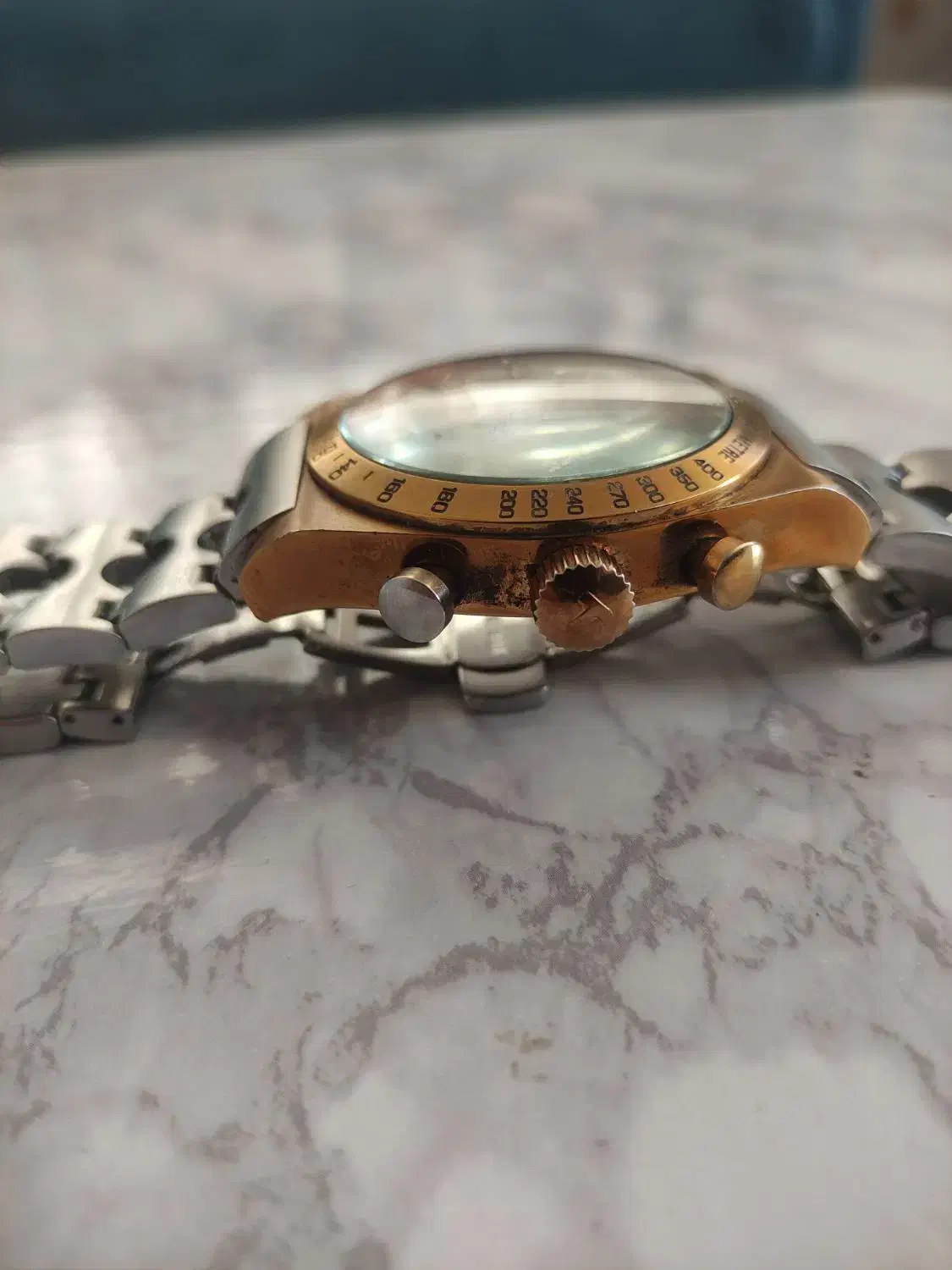 ساعت تیسوت سه موتوره|ساعت|هشتگرد, فاز ۲ مهستان|دیوار