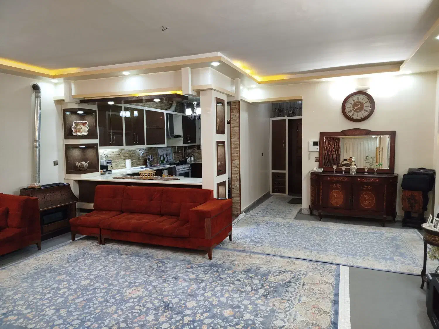 منزل ویلایی|فروش خانه و ویلا|شاهین‌شهر, حافظ شمالی|دیوار