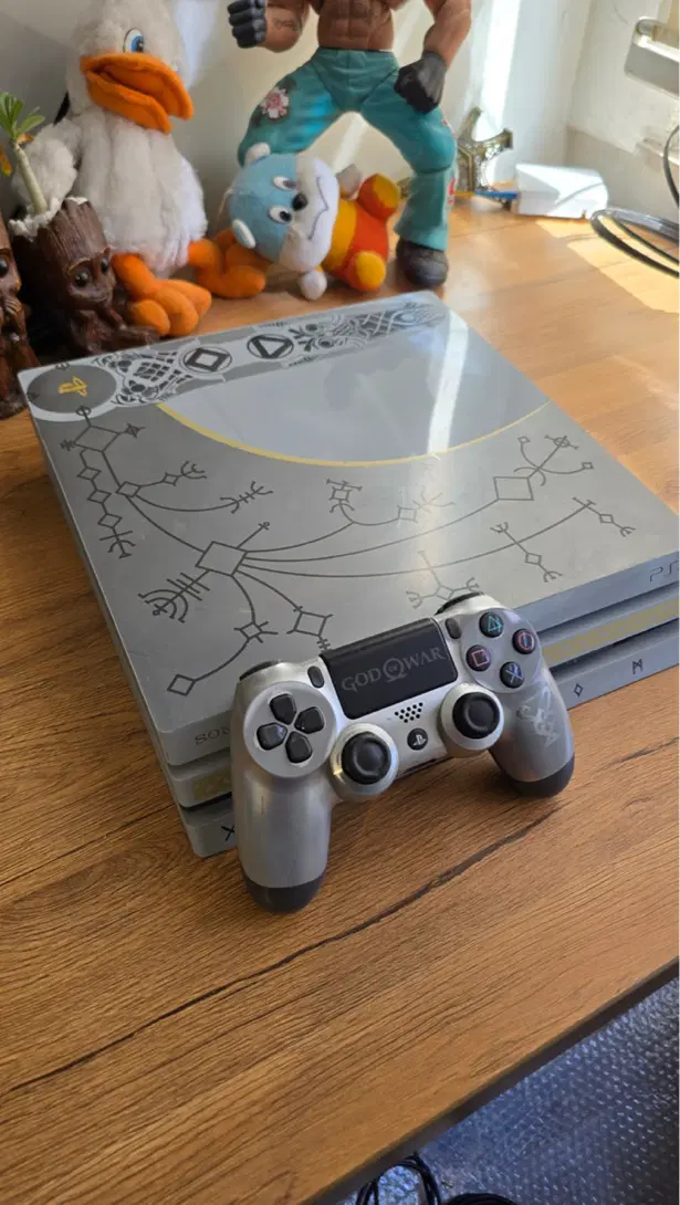 Ps4 pro limited 1TB|کنسول، بازی ویدئویی و آنلاین|تهران, دروازه شمیران|دیوار