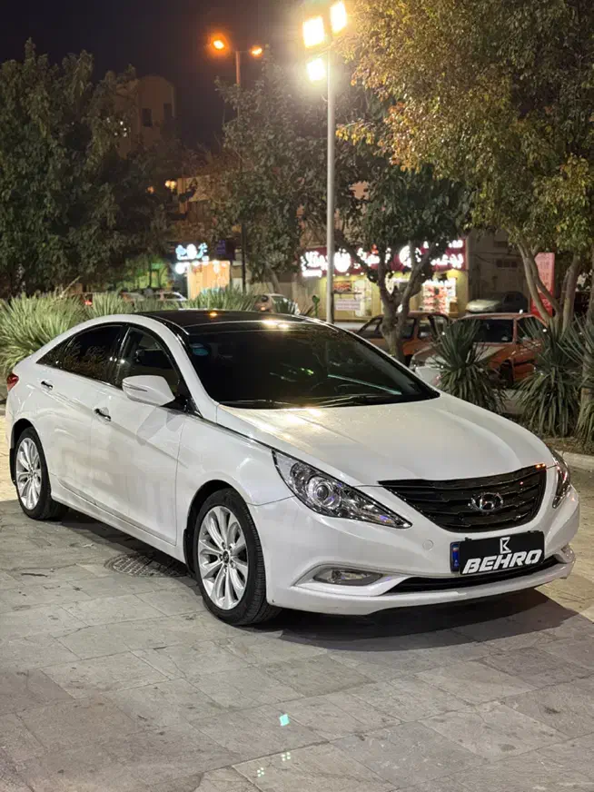 سوناتا ۲۰۱۱ فول کامل|خودرو سواری و وانت|اصفهان, تخت فولاد|دیوار