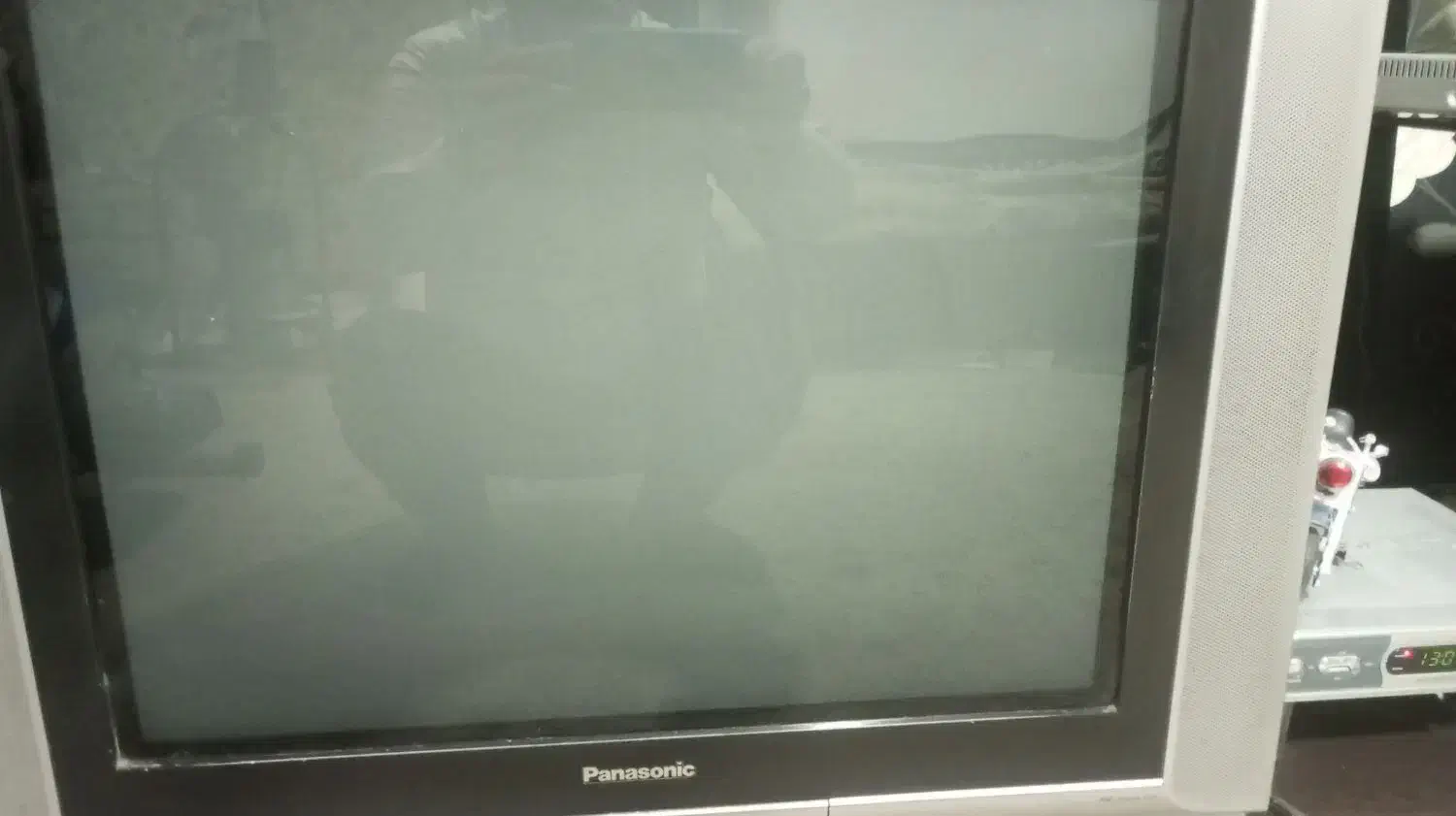 تلویزیون سالم با کنترل وبه شرط تست|تلویزیون و پروژکتور|کرج, رجبآباد|دیوار