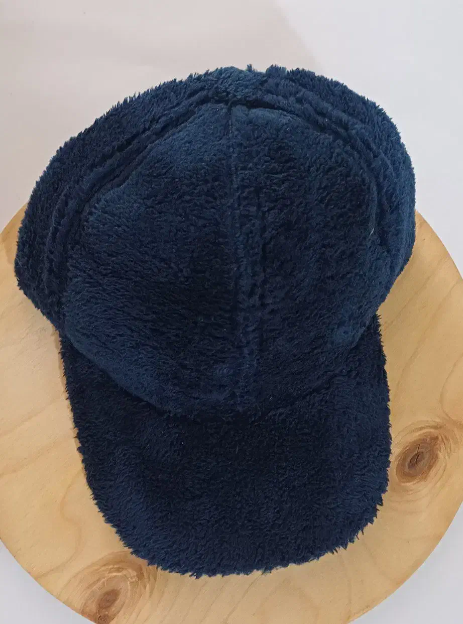 کلاه تدی و گوش گیر|لباس|شیروان (خراسان), |دیوار