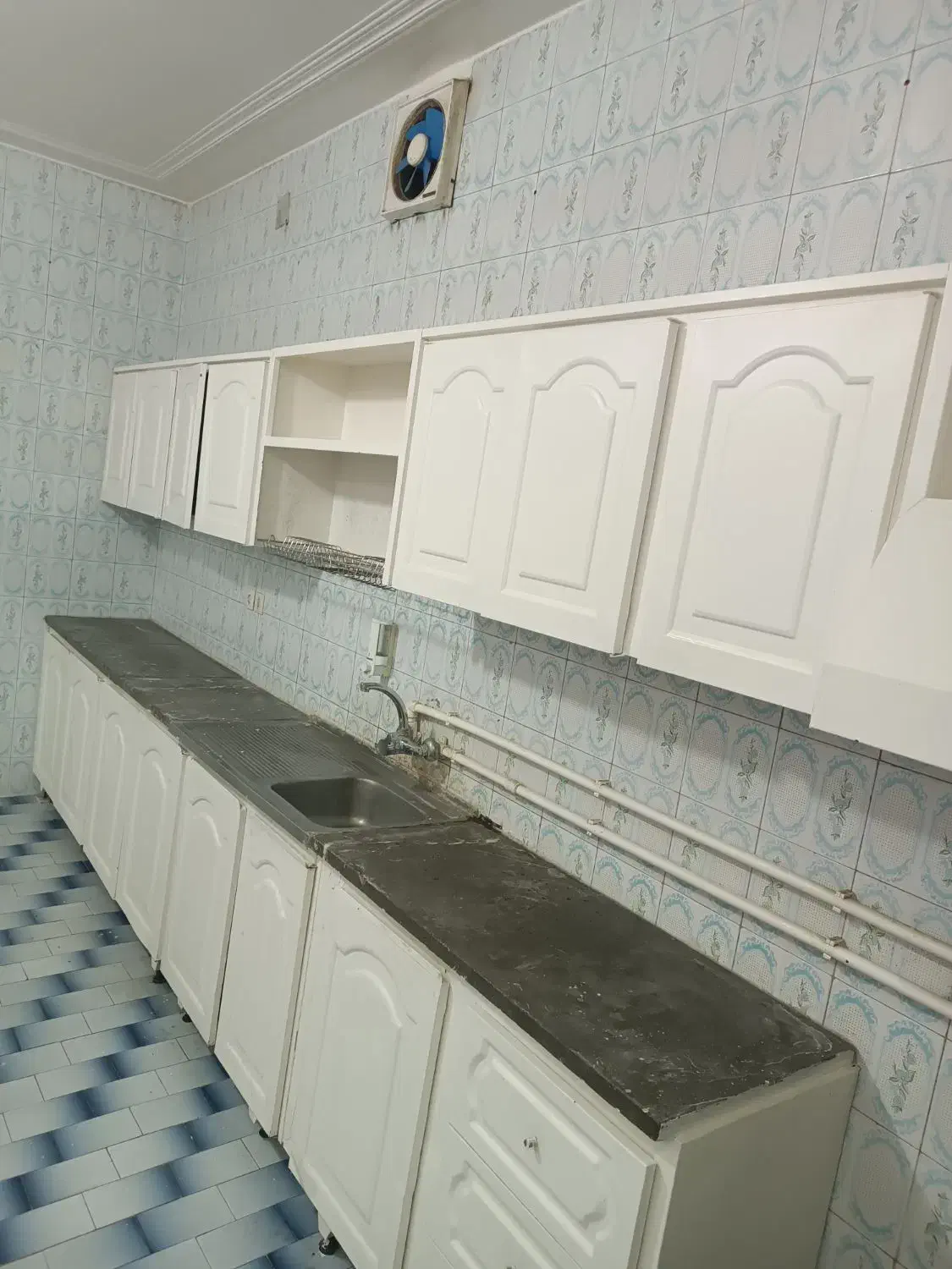 ساختمان 130متری|اجارهٔ آپارتمان|کاشان, میدان کهنه|دیوار