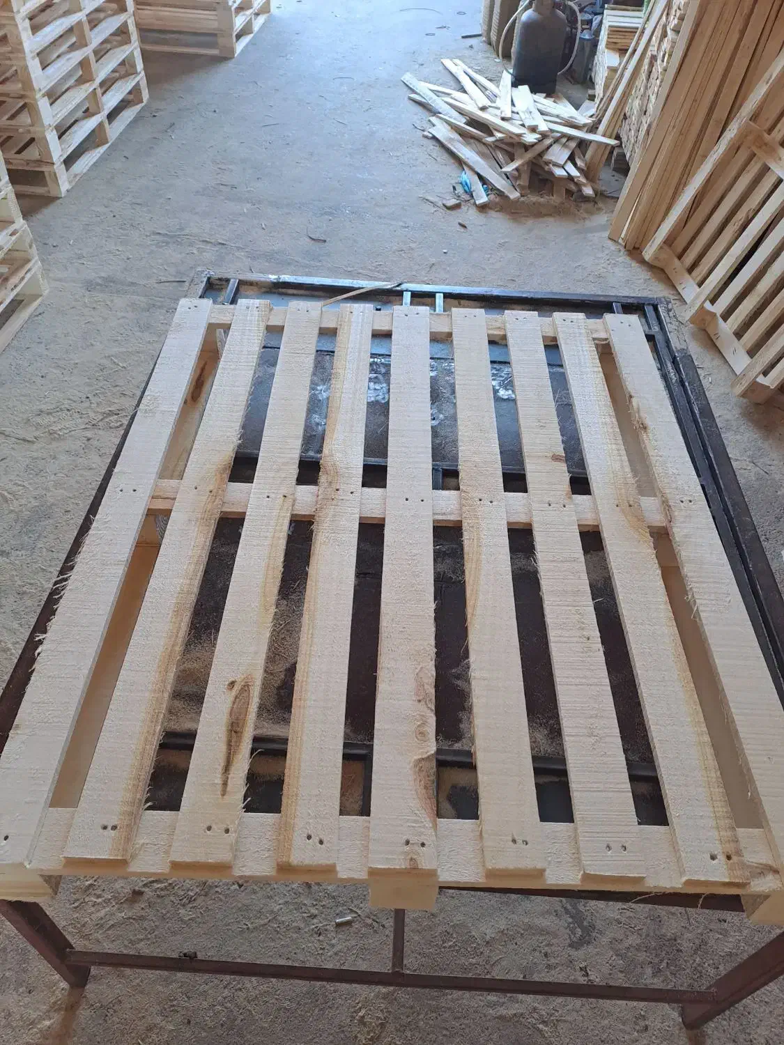 کار درکارگاه پالت سازی|استخدام صنعتی، فنی، مهندسی|میاندوآب, |دیوار