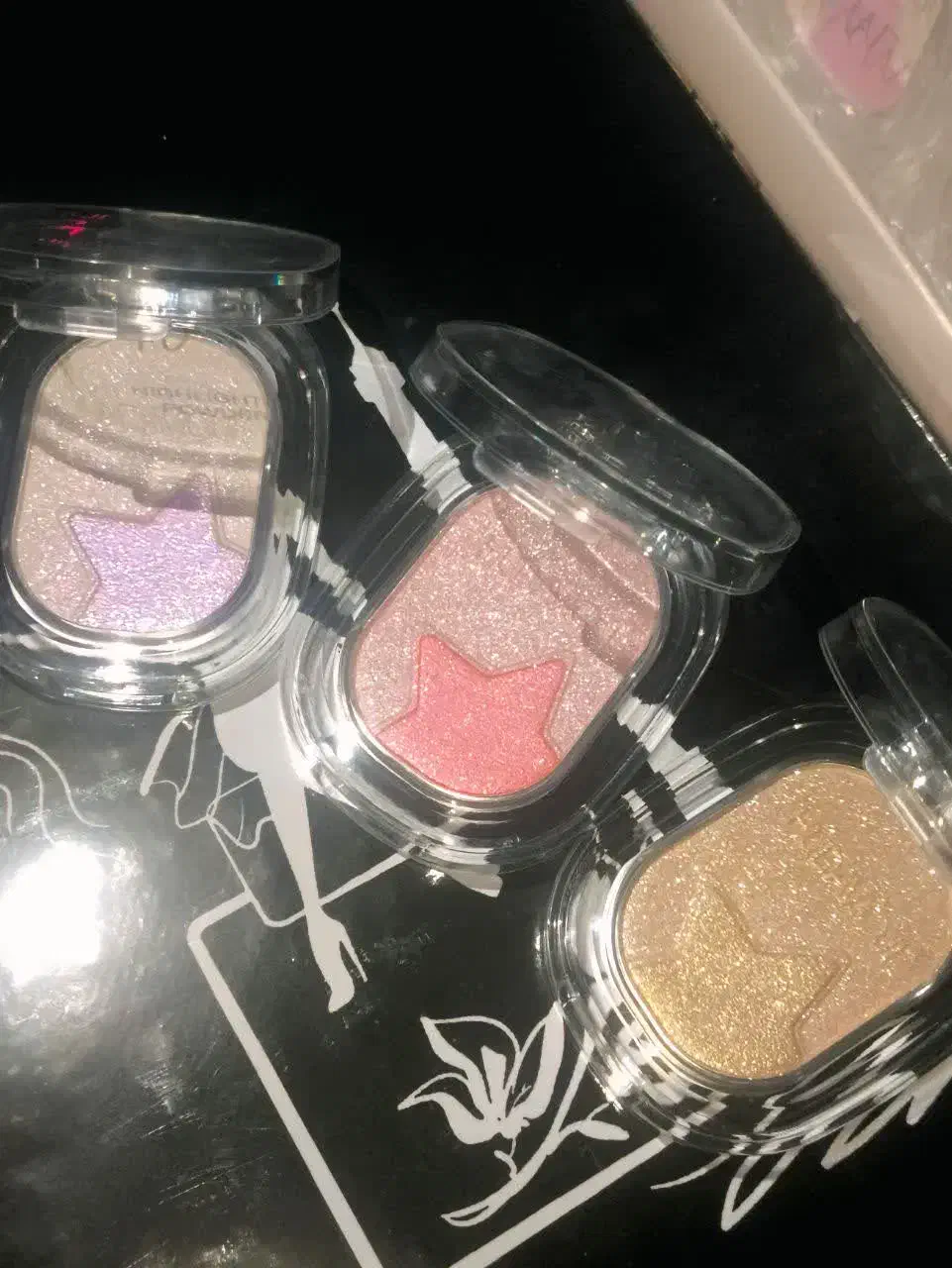 هایلایتر و سایه|آرایشی، بهداشتی، درمانی|قم, حاج زینل|دیوار