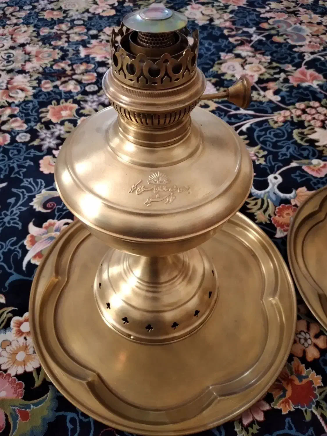 چراغ لمپا برنجی خورشید اصل|لامپ و چراغ|گرگان, |دیوار