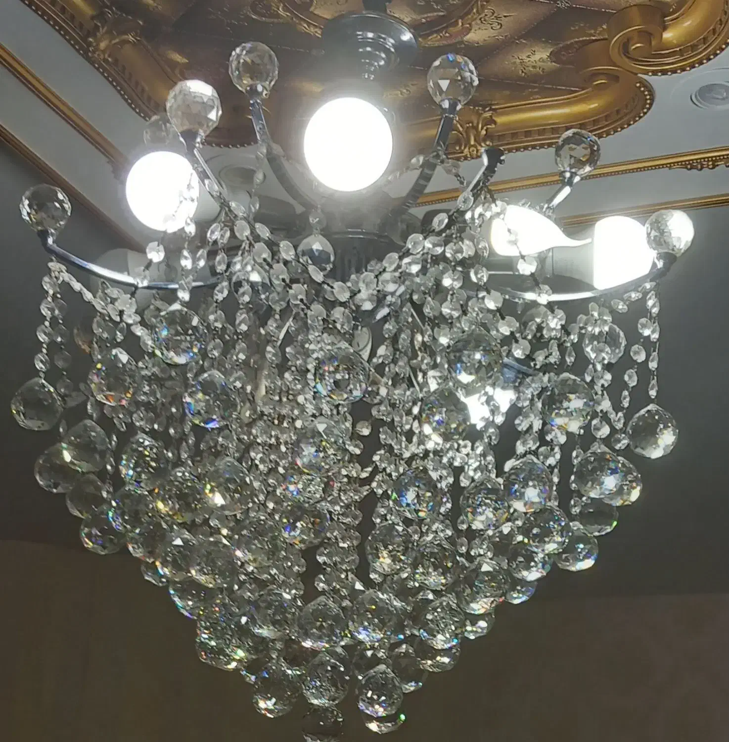 لوستر 8شعله سالم|لوستر و چراغ آویز|شهریار, شهرک شاهد|دیوار