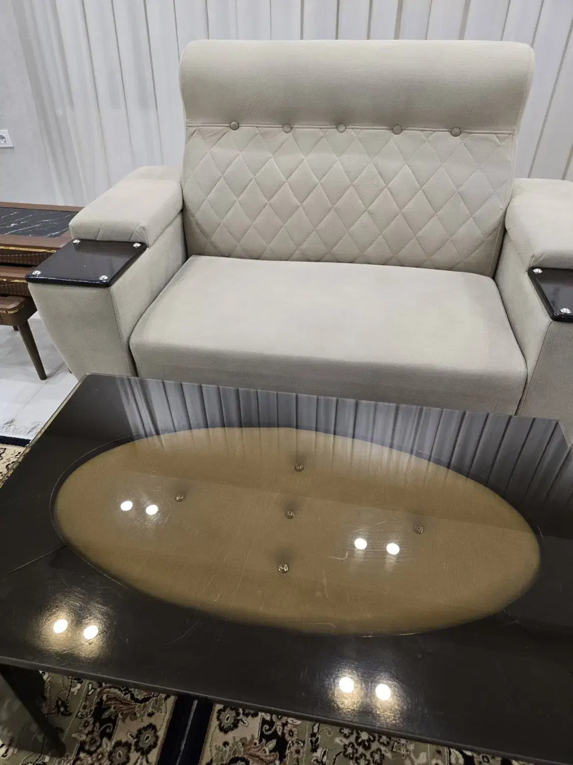 مبلمان ۷ نفره|مبلمان خانگی و میز عسلی|زاهدان, |دیوار