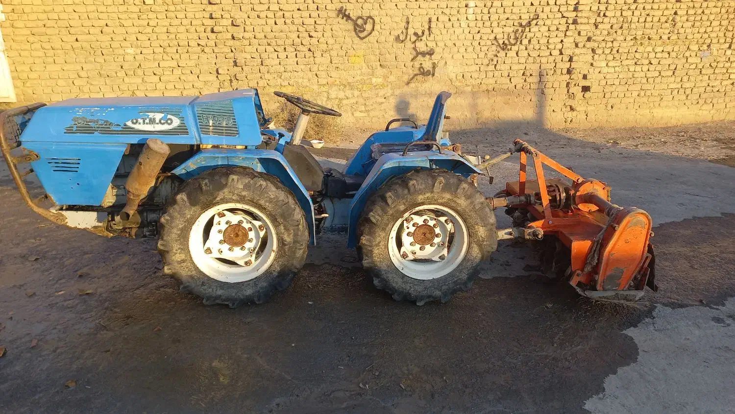 تراکتور کمر شکن باغی با همه ی جهزیه|خودرو سنگین|مبارکه, |دیوار
