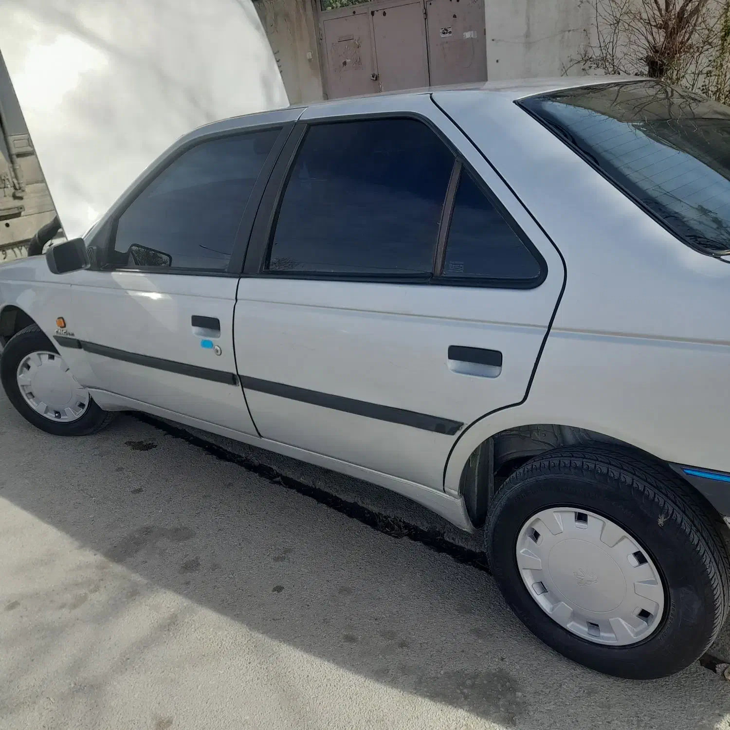 پژو ۴۰۵ مدل۹۰ دوگانه سوز شرکت|خودرو سواری و وانت|خرم‌آباد, |دیوار