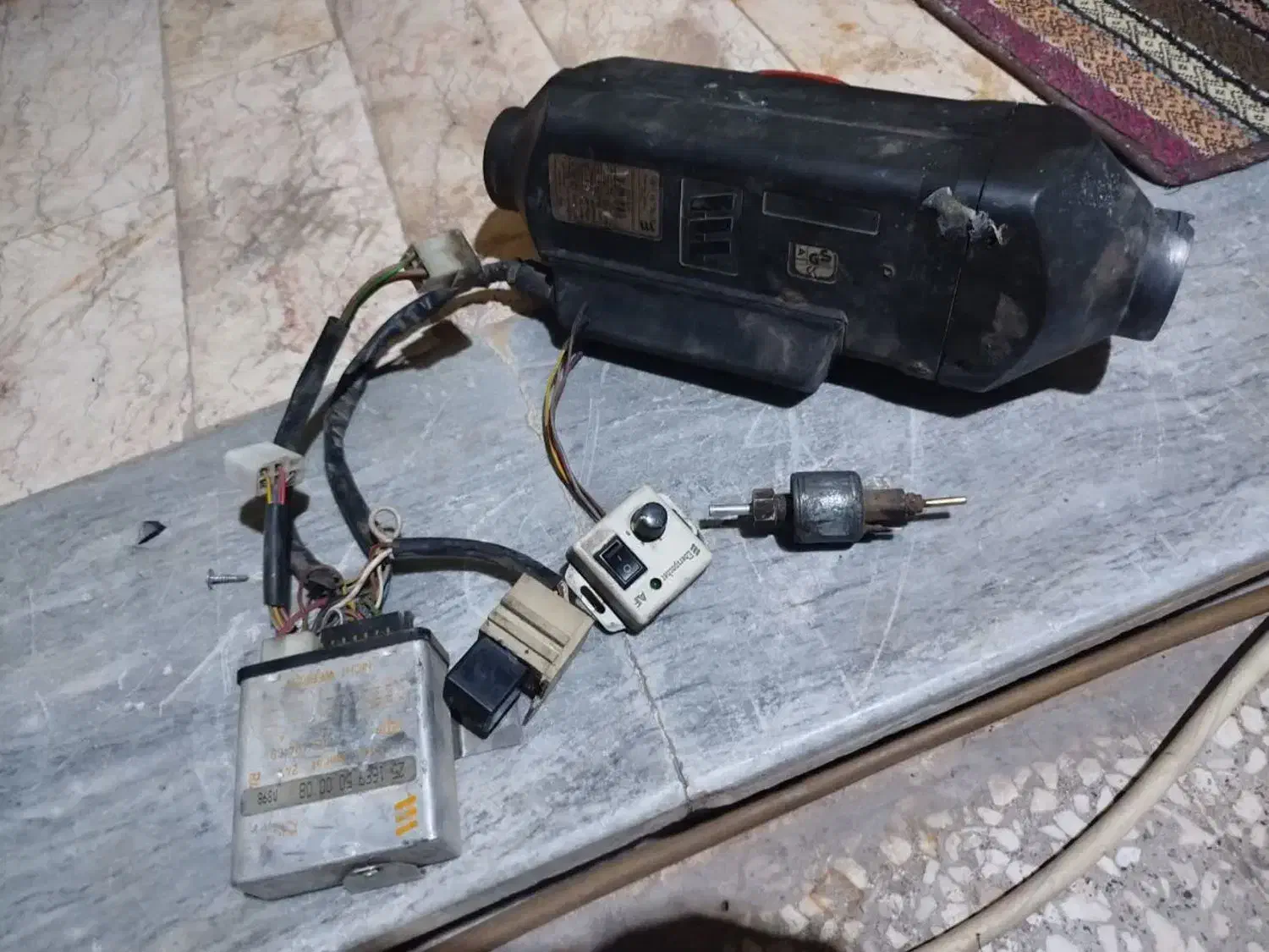 بخاری درجا ابرش فاخر برق ۲۴|قطعات یدکی و لوازم جانبی|قنوات, |دیوار