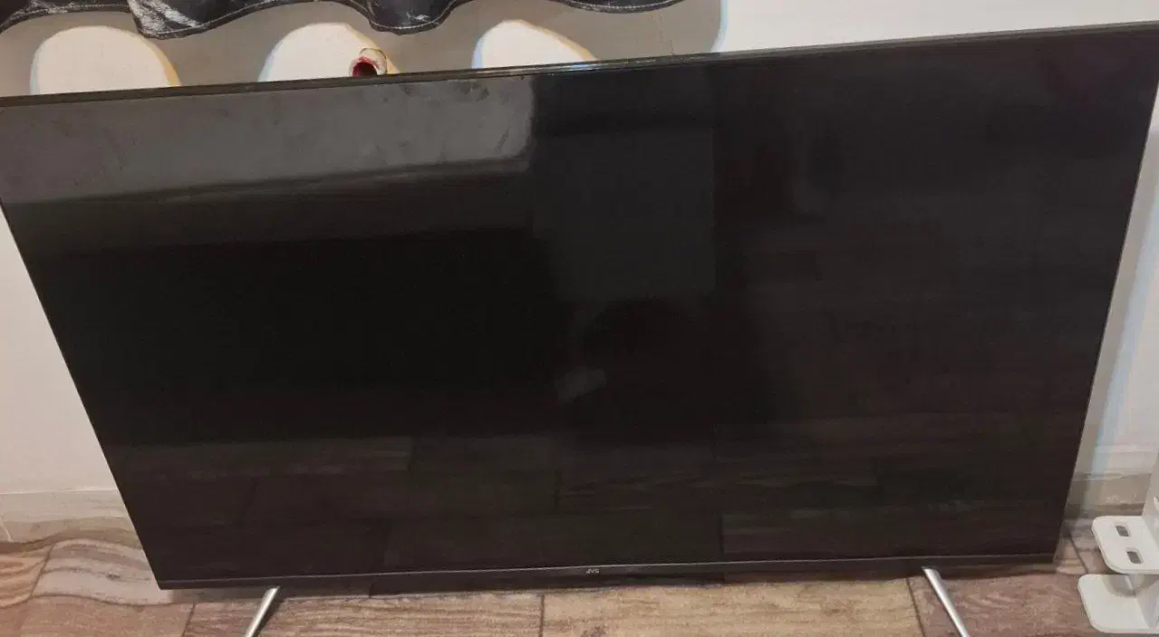 تلویزیون Jvc|تلویزیون و پروژکتور|پرند, فاز ۲|دیوار