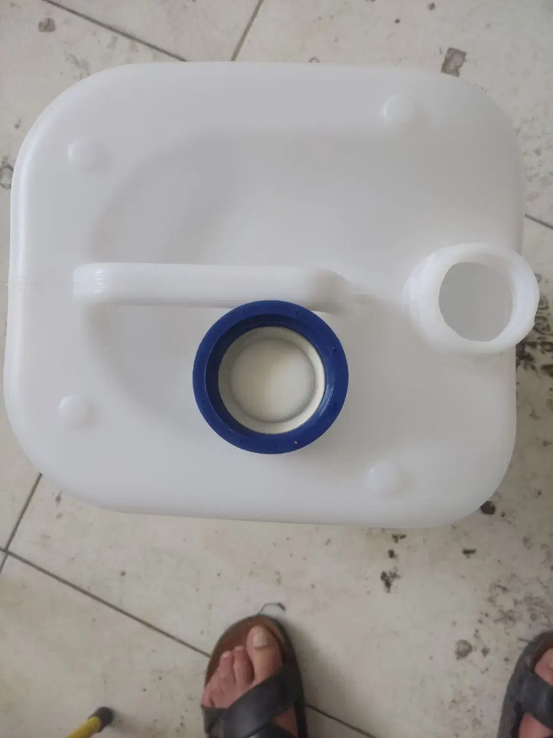 ظرف ۲۰لیتری|ظروف نگهدارنده، پلاستیکی، یک‌بارمصرف|کرج, مجتمع صنفی صنعتی|دیوار