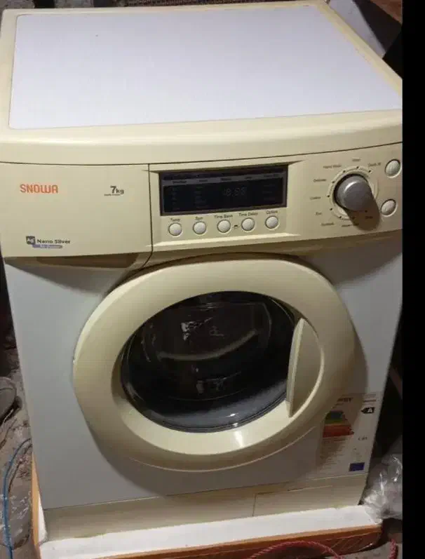 لوازم منزل تخت و تلویزیون|تلویزیون و پروژکتور|گناباد, |دیوار