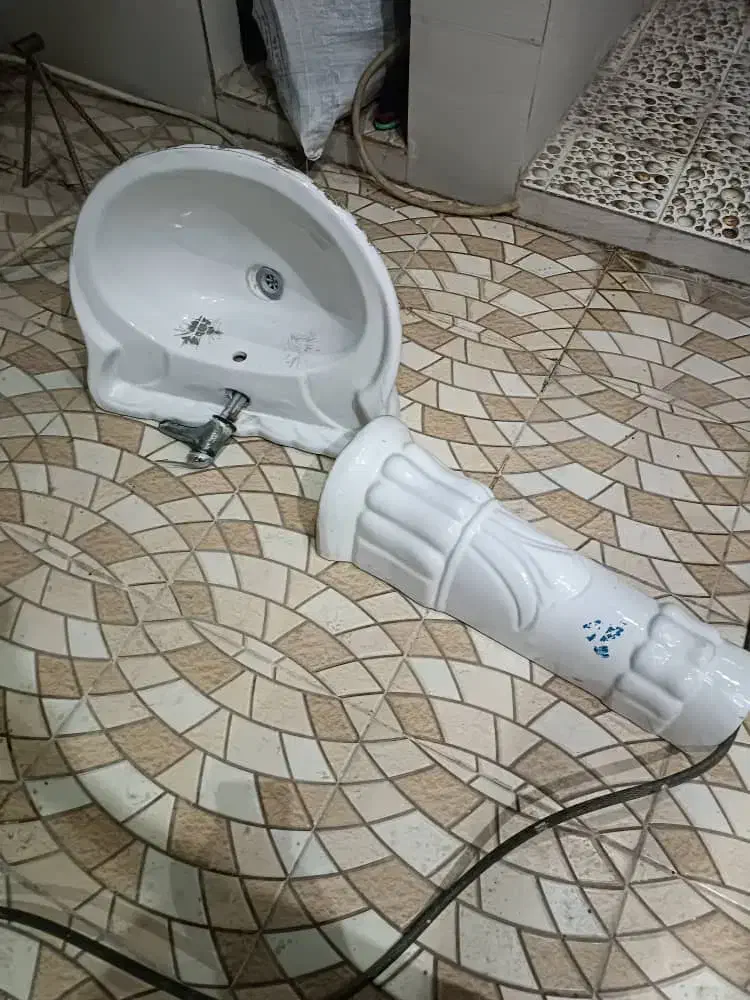 روشویی|لوازم سرویس بهداشتی|باوی, |دیوار