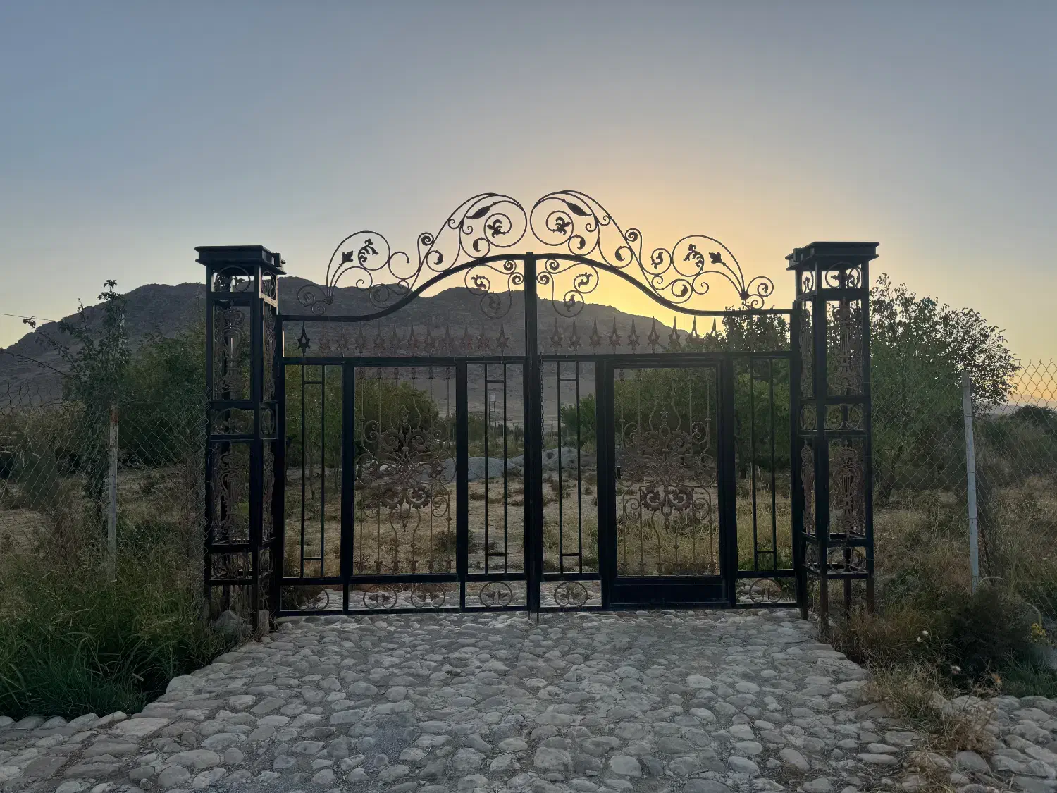 باغ ۱۲۰۰ متری در مجموعه باغی تجره، ده دقیقه تا شهر|فروش دفتر صنعتی، کشاورزی، تجاری|خرمآباد, |دیوار