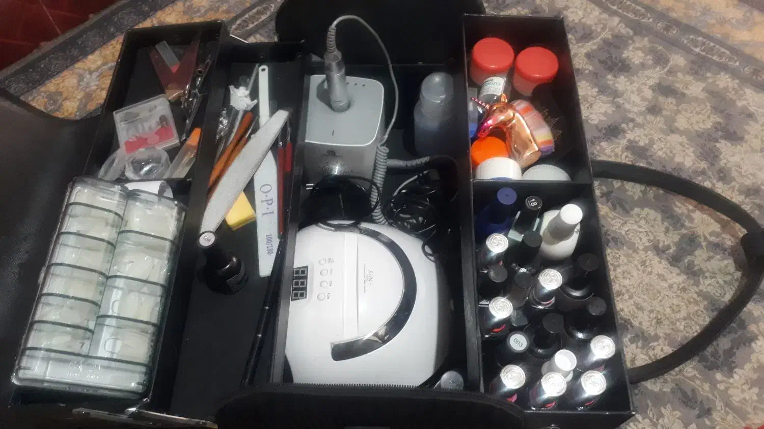 لوازم کاشت ناخن|آرایشی، بهداشتی، درمانی|تبریز, |دیوار