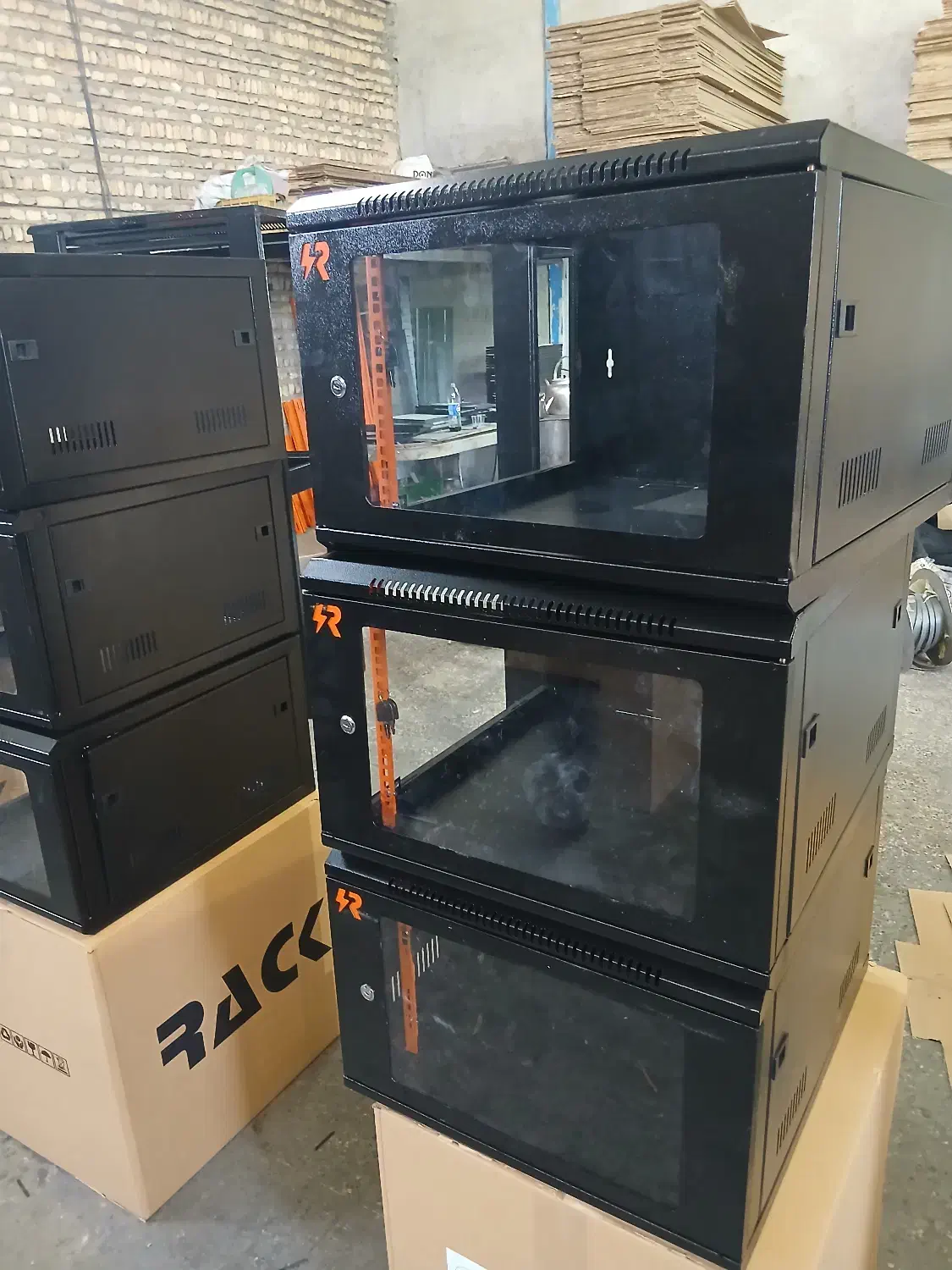 رک شبکه دیواری ۹ یونیت فروش ویژه|مودم و تجهیزات شبکه|تهران, لاله زار|دیوار