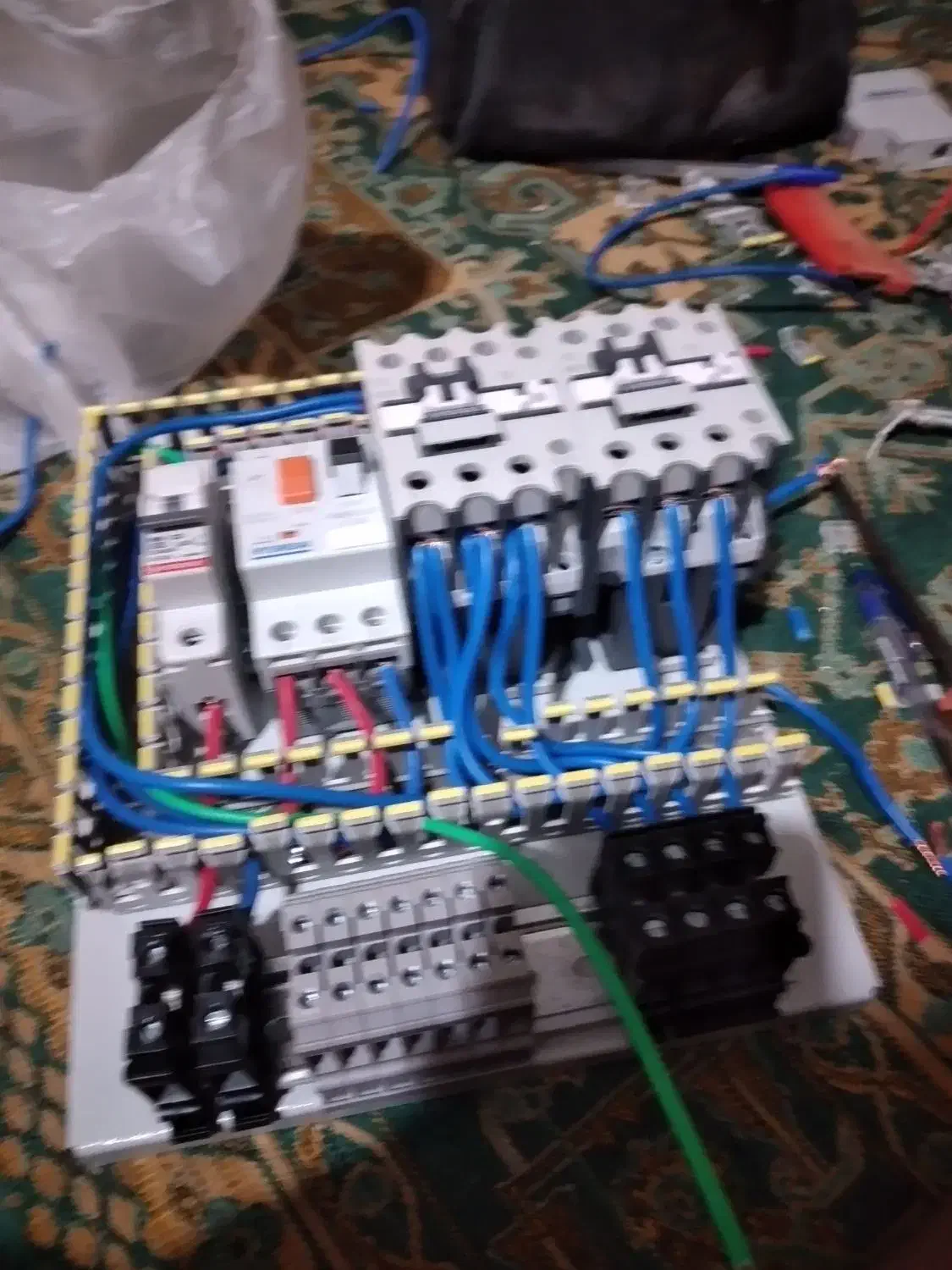 برقکاری ساختمان وصنعتی|خدمات پیشه و مهارت|بندرعباس, |دیوار