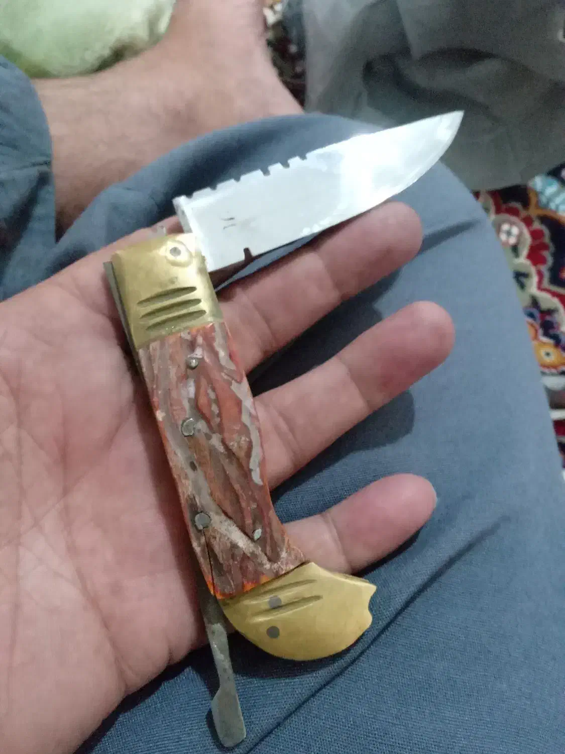 چاقو دنده ای سالم|کلکسیون اشیاء عتیقه|فارسان, |دیوار