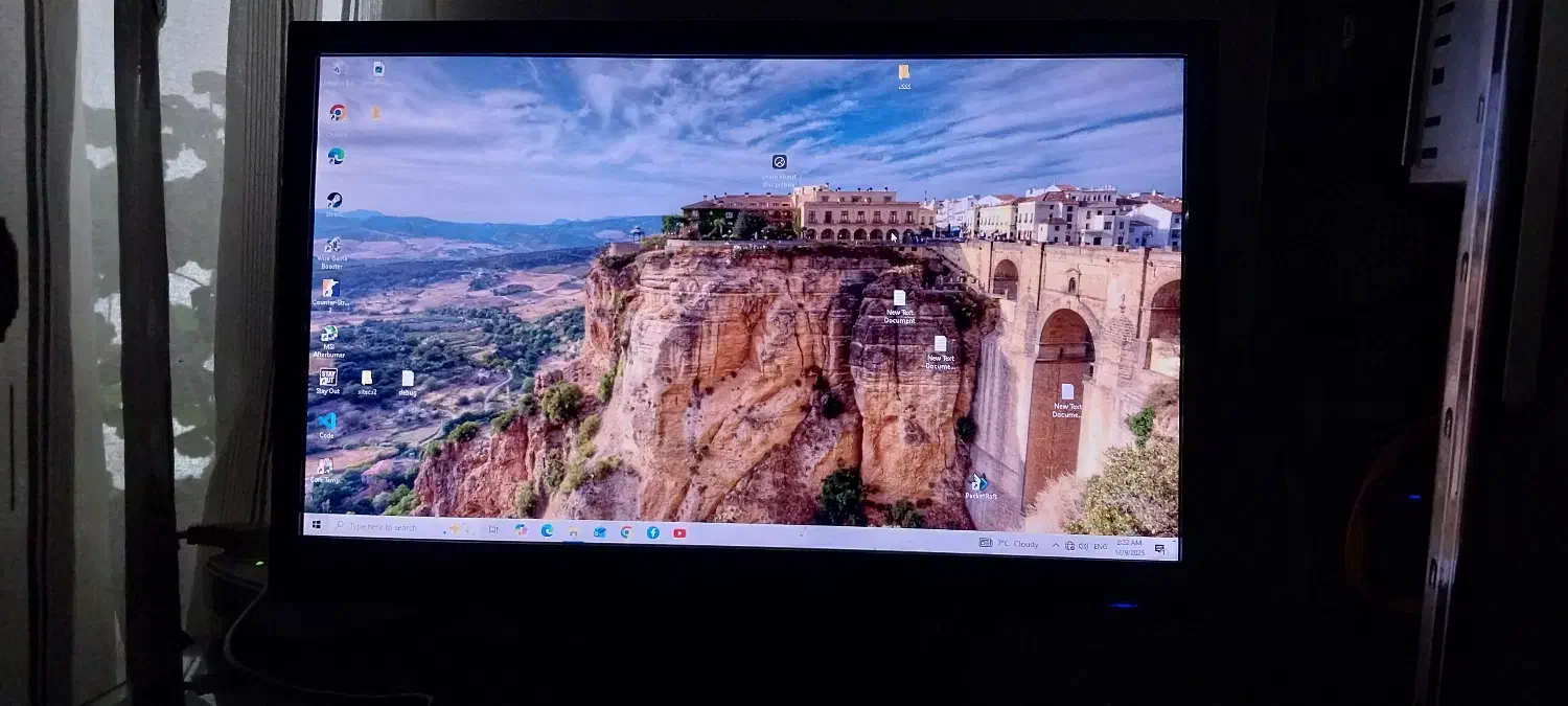 مانیتور ۲۰ اینج گیمینگ کاملا سالم ال جی مدل e2041s|قطعات و لوازم جانبی رایانه|اردبیل, |دیوار