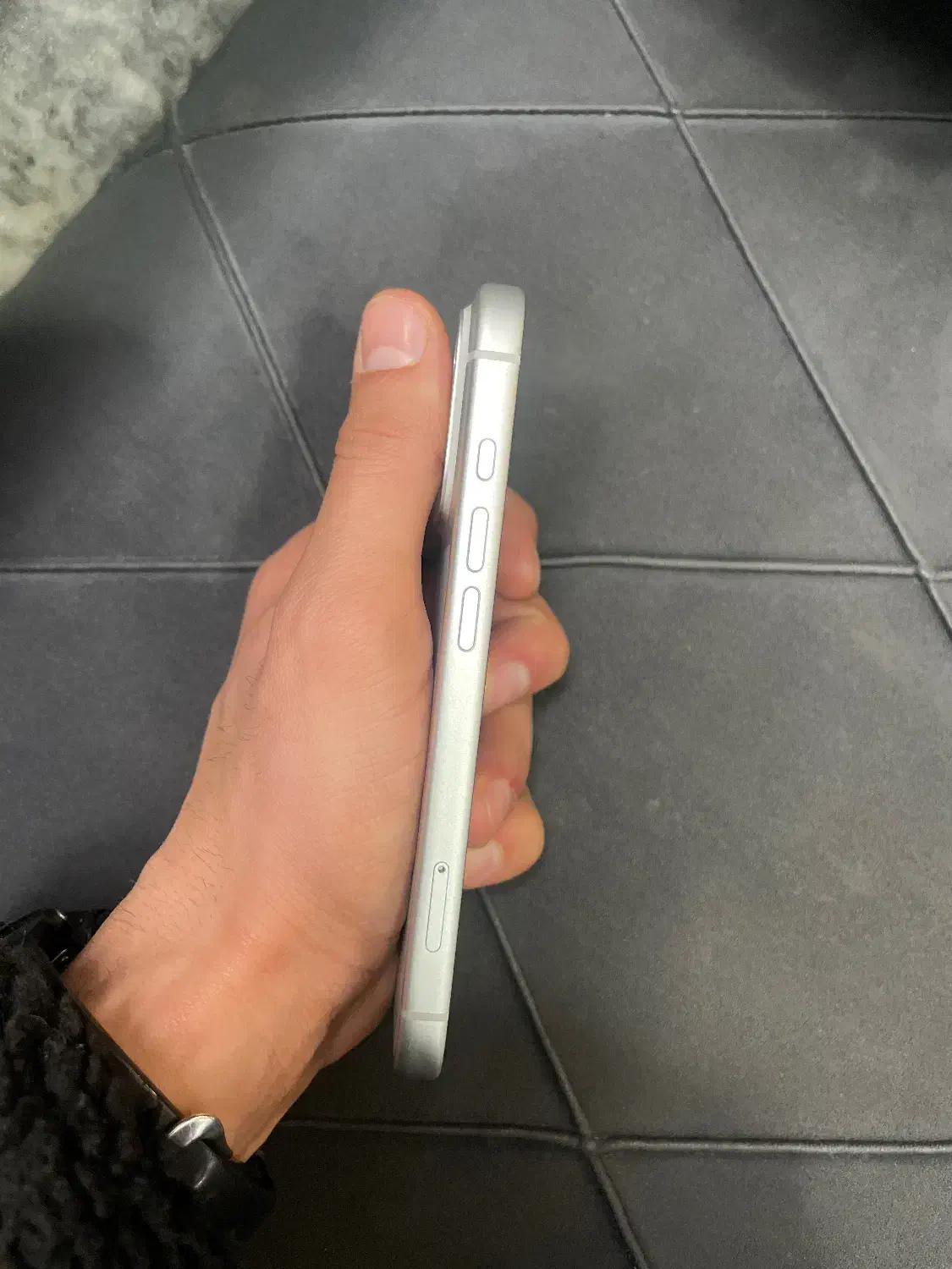 17 پرو|موبایل|چهاردانگه (تهران), |دیوار