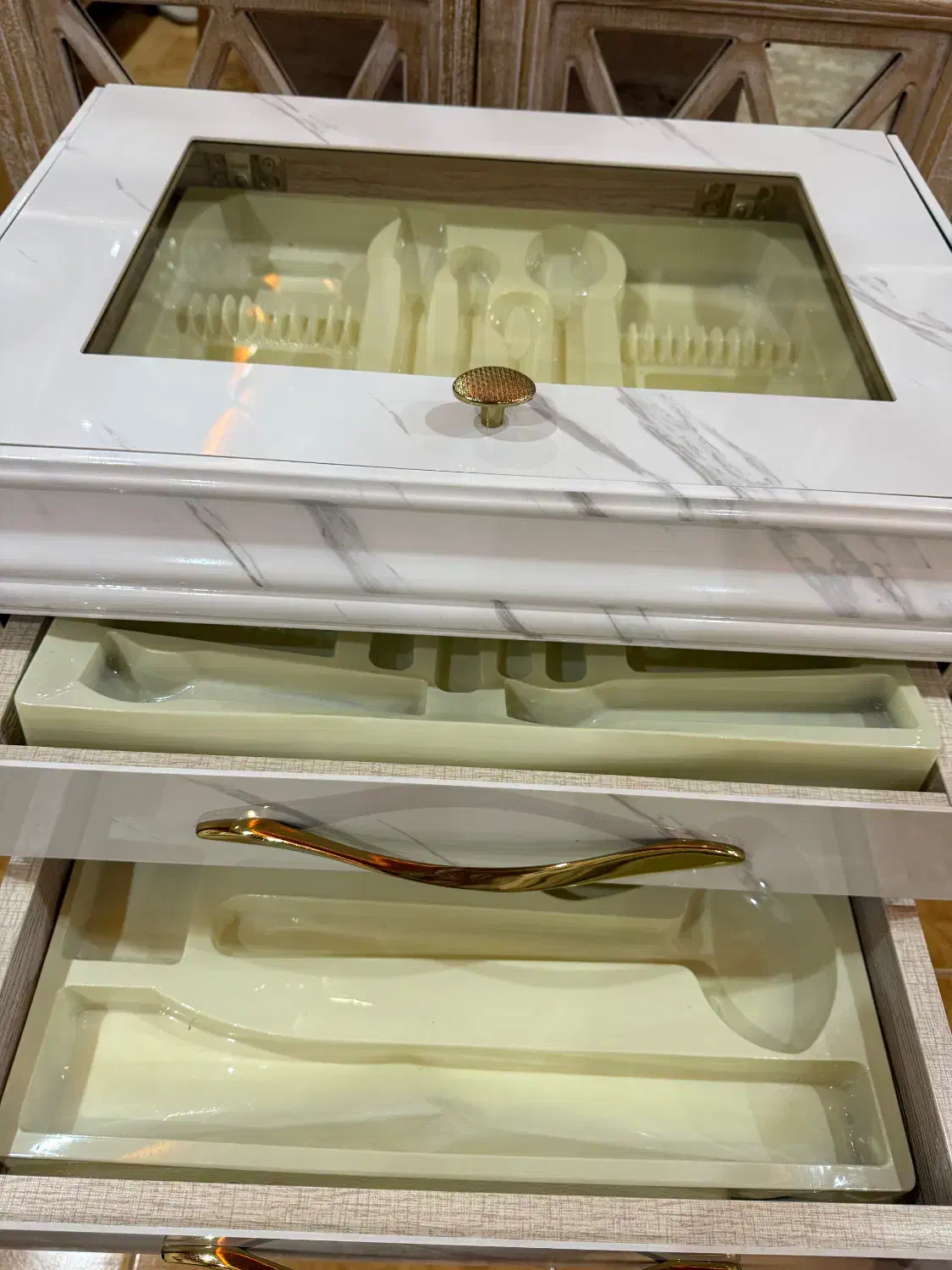 کنسول قاشق چنگال نو|بوفه، ویترین، کنسول|رامسر, |دیوار